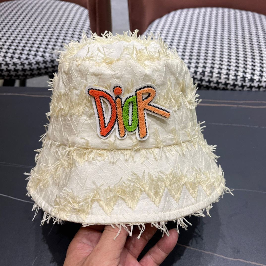 Christian Dior Caps